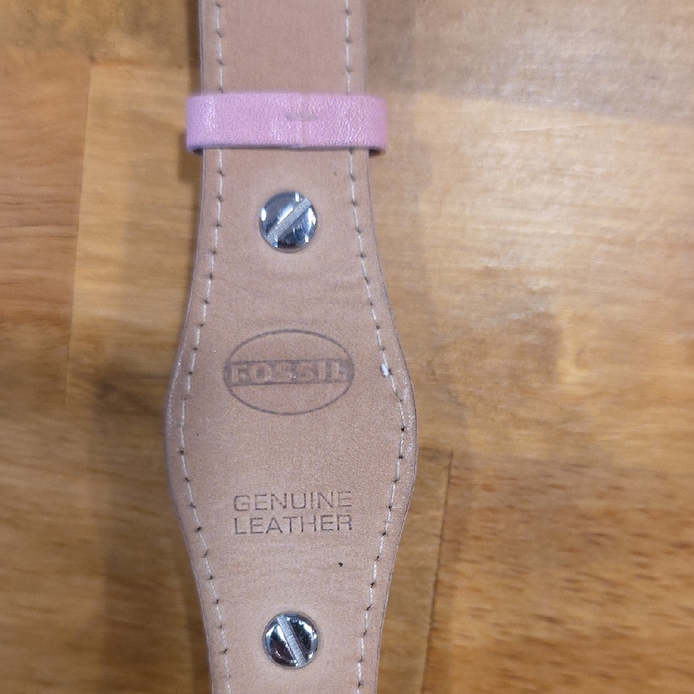 Fossil Pink Leather Strap with Silver Details - Picture 4 of 4